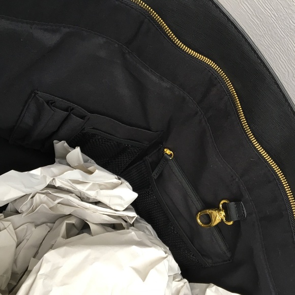 Joy Mangano Christie Collection Leather Weekender! - Picture 3 of 8